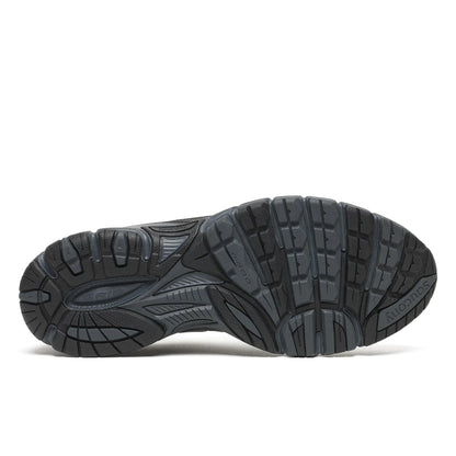 Gunmetal | Black