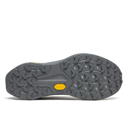 Black | Carbon